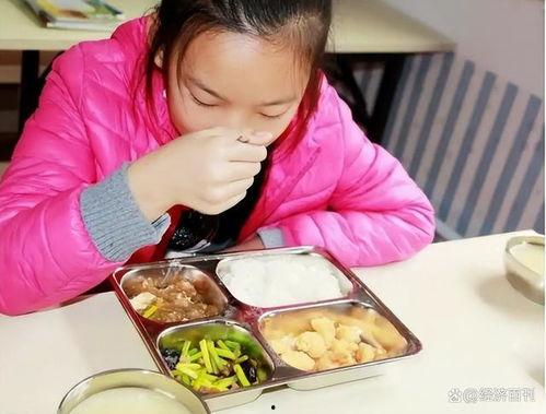 搞笑成人小饭桌视频,笑料百出！成人小饭桌视频欢乐集锦