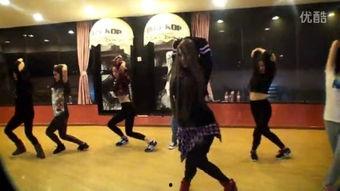 成人舞蹈霸气街舞视频教学,跟随视频学跳成人舞蹈