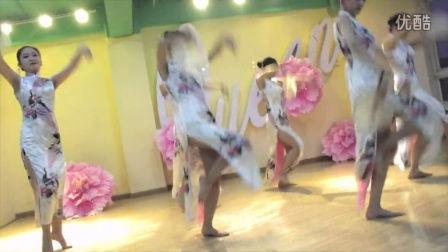 成人舞蹈撕跨视频大全,成人舞蹈撕跨动作精选集锦